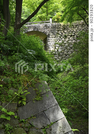 岡崎城（清海堀に架かる廊下橋） 90293820
