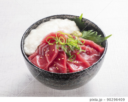 マグロ山かけ丼 マグロ山かけ丼 90296409