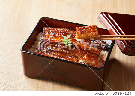 鰻重(国産鰻) 鰻重(国産鰻) 90297124
