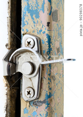 古い鍵　クレセント錠 90298378