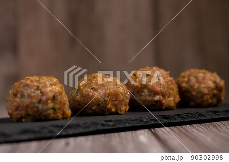 Recipe for meatballs before cooking  Recipe for meatballs before cooking  90302998