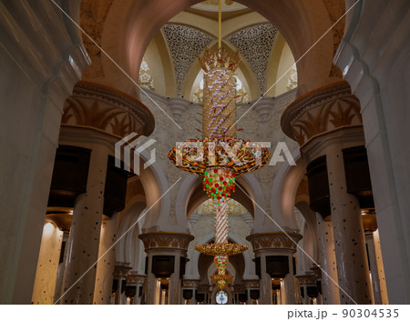 Interior view to Sheikh Zayed Mosque, Abu-Dhabi, UAE 90304535