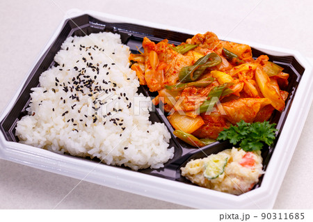 豚キムチ弁当 90311685