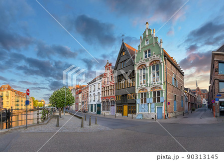Old traditional houses in Mechelen, Belgium Old traditional houses in Mechelen, Belgium 90313145