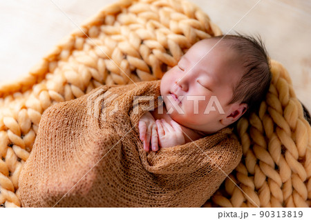 新生児 ニューボーンフォト 新生児 ニューボーンフォト 90313819