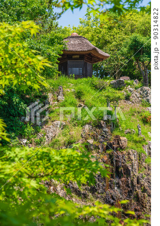 新緑の虎渓山永保寺〈岐阜県多治見市〉 新緑の虎渓山永保寺〈岐阜県多治見市〉 90314822