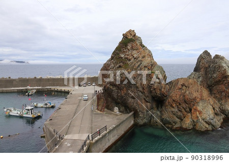 岩手　久慈　小袖海岸　夫婦岩 90318996