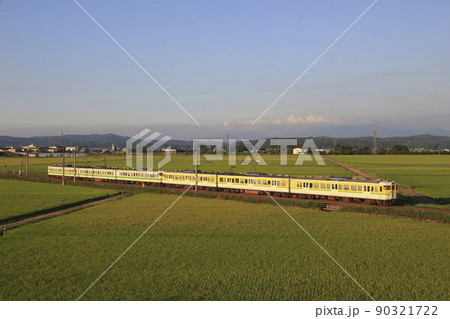 長岡花火開催日の臨時列車：信越本線115系6両編成 90321722