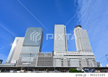 名古屋駅の青空背景の風景　【名古屋風景】 90323105