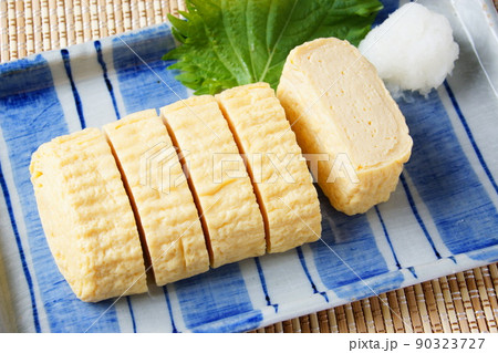 出し巻き玉子 和食 出し巻き玉子 和食 90323727