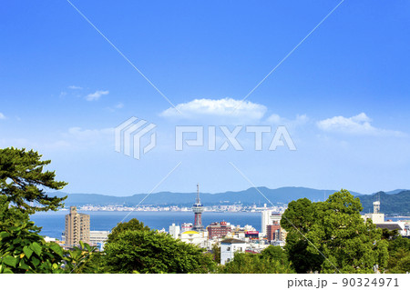 別府湾眺望と別府市・大分市街地 90324971