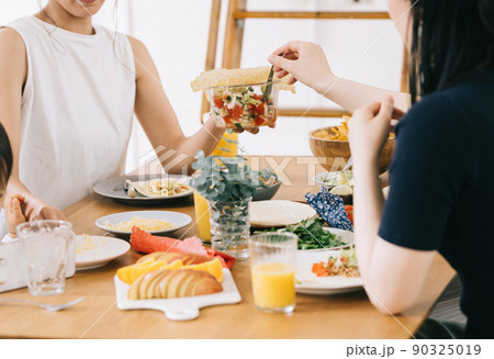 ホームパーティ・サステナブルな食卓・エコラップ・ヴィーガン ホームパーティ・サステナブルな食卓・エコラップ・ヴィーガン 90325019
