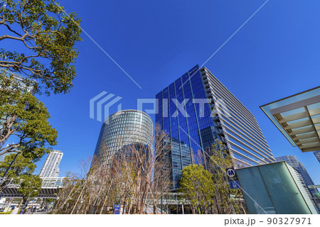 みなとみらい線「新高島」駅前のオフィスビルディング 90327971