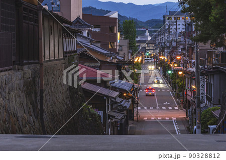 210531えび坂g065 90328812