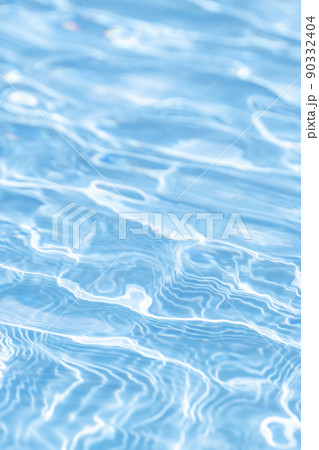 夏色のイメージ 　背景素材　水面　テクスチャ  90332404