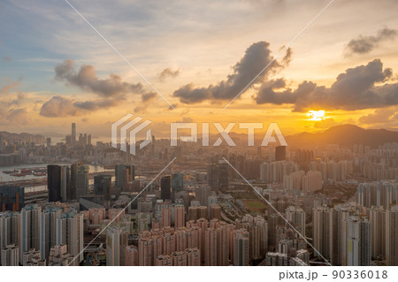 the cityscape of Kwoloon Peninsula, hong kong 29 May 2022 90336018