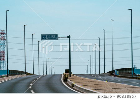 国道の橋の交通 国道254号 朝霞大橋 走行車無し 2022.05　b-2 高コントラスト 90338857