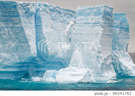 Antartica - Tabular Iceberg in Bransfield Strait 90341762
