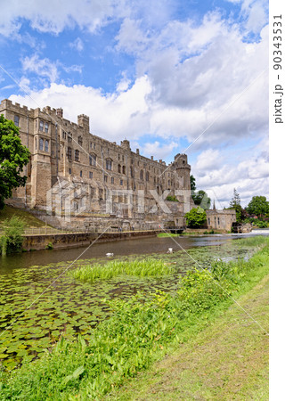 Medieval Warwick Castle in Warwickshire - England Medieval Warwick Castle in Warwickshire - England 90343531