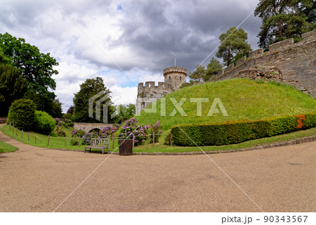 Medieval Warwick Castle in Warwickshire - England Medieval Warwick Castle in Warwickshire - England 90343567