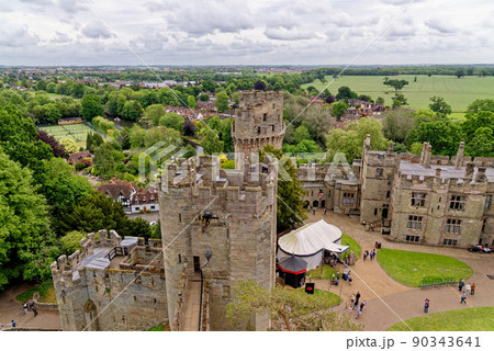 Medieval Warwick Castle in Warwickshire - England Medieval Warwick Castle in Warwickshire - England 90343641