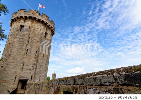 Medieval Warwick Castle in Warwickshire - England Medieval Warwick Castle in Warwickshire - England 90343658
