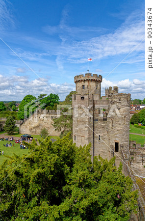 Medieval Warwick Castle in Warwickshire - England Medieval Warwick Castle in Warwickshire - England 90343674