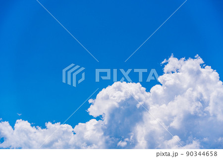 夏の雲　青空　イメージ 90344658