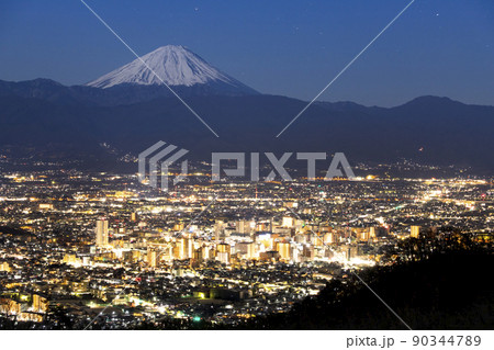 富士山と甲府市街 夜景 富士山と甲府市街 夜景 90344789
