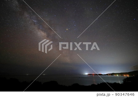 沖縄・石垣島　玉取崎展望台の星空 90347646