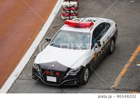 警視庁 高速道路交通警察隊 クラウン パトカーの写真素材 [90348202