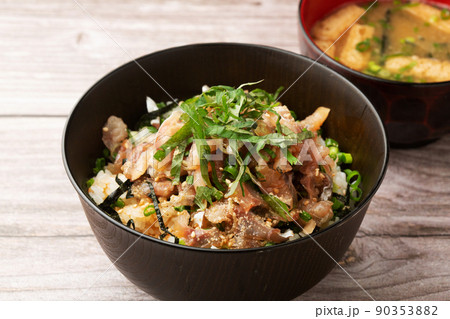 鯵のたたき丼 鯵のたたき丼 90353882