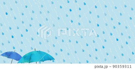 斜めに降る雨と紺色と水色の傘 90359311