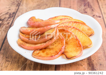 焼きリンゴ 90361242