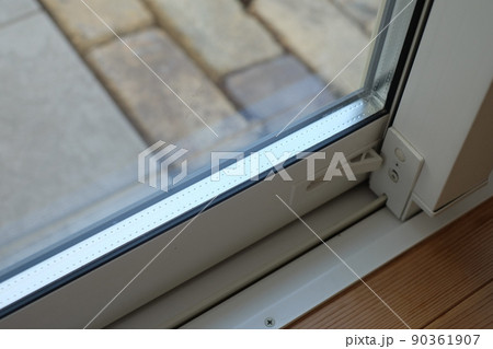 吐き出し窓の鍵 吐き出し窓の鍵 90361907