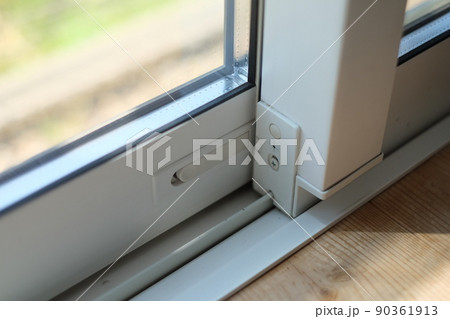 吐き出し窓の鍵 吐き出し窓の鍵 90361913