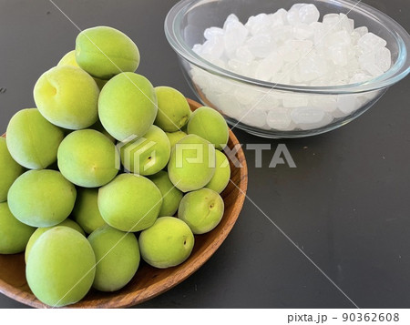 梅シロップの材料 90362608