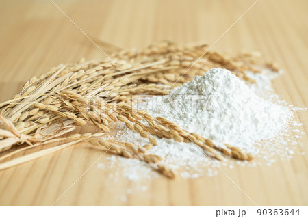 米粉と稲穂 米粉のイメージ素材 米粉と稲穂 米粉のイメージ素材 90363644