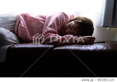 ねむい ねむい 90365114