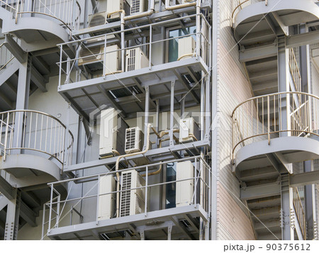 エアコンの室外機 90375612