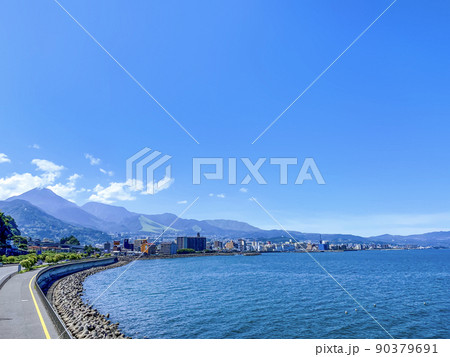 別府湾と別府街並 90379691