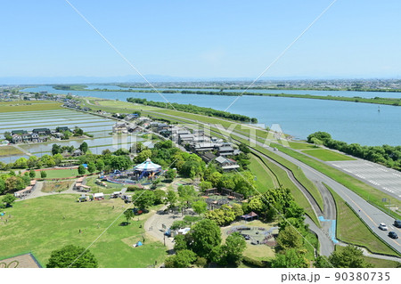 国営木曽三川公園の展望タワーからの展望（岐阜方面） 90380735