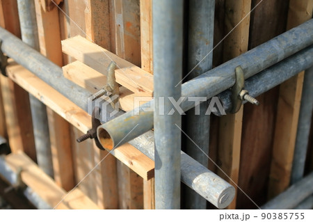 型枠の建て込み イメージ 型枠の建て込み イメージ 90385755