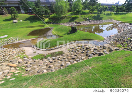 大友氏館跡庭園(国指定史跡・大分市) 大友氏館跡庭園(国指定史跡・大分市) 90386076