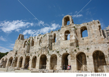 タイトル : ヘロディス・アッティコス音楽堂の正面	 90386738