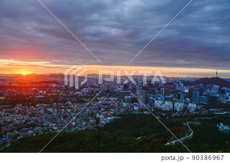 景色 夕暮れ 朝 90386967