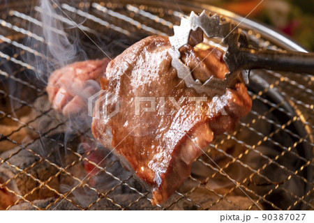 炭火焼肉 炭火焼肉 90387027