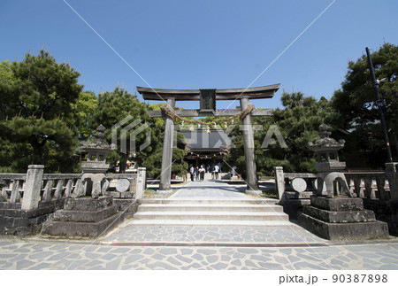 山口県萩市の松蔭神社の外観 山口県萩市の松蔭神社の外観 90387898