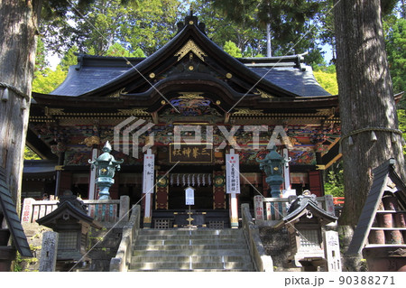 三峯神社：拝殿（埼玉県秩父市） 90388271
