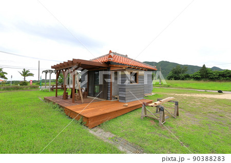 沖縄・石垣島の旅　あかし物産市場 90388283